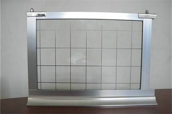 夹丝玻璃挡烟垂壁