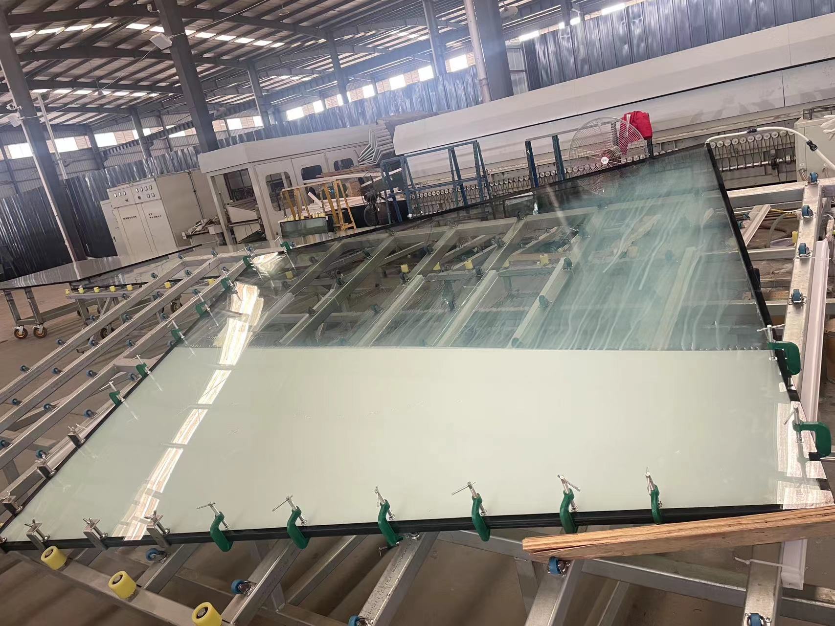 水晶硅防火玻璃